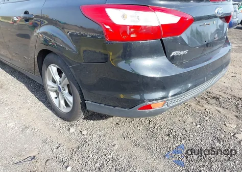 2014 Ford Focus Se z USA, uszkodzony, nr VIN 1FADP3F25EL304461